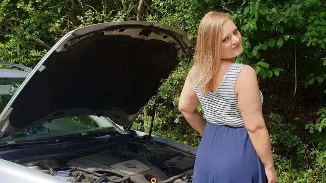 HEFTIG!!! BEI AUTOPANNE AUSGENUTZT UND BLANK GEFICKT!