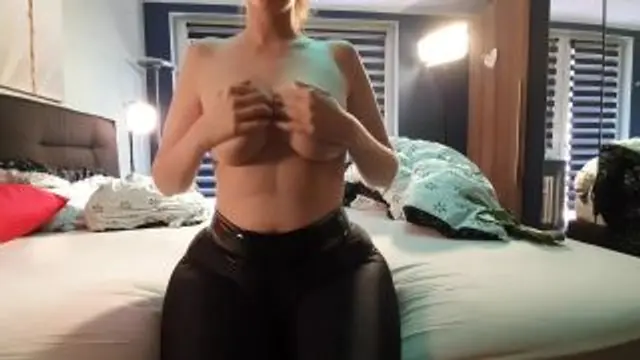 Dirty Talk**Eingeölte NaturMöpse melken dich!!!!