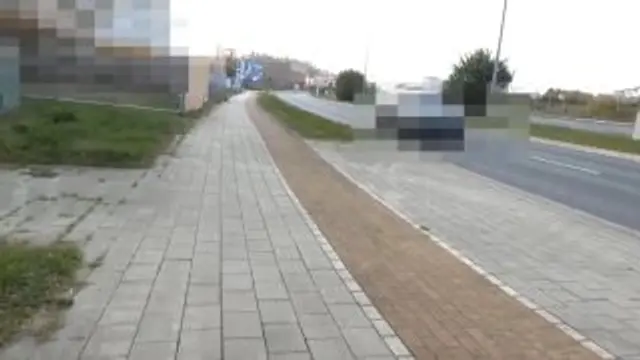 MEGAKRANK-SPERMA-LAUFSTEG an der Hauptstraße!