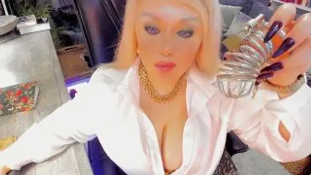 drop in to confess to your Domme and spoil her!