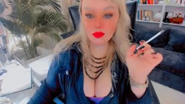 MENSCHLICHER ASCHENBECHER, RAUCHEN, STIMME, ASMR, KLAUEN, SCHWARZER STILETTO