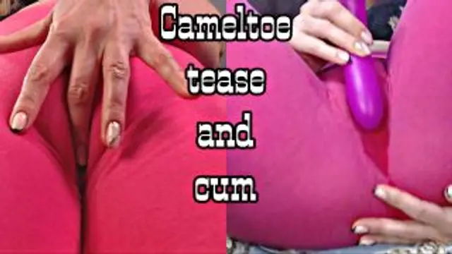 Cameltoe Tease in engen Leggings