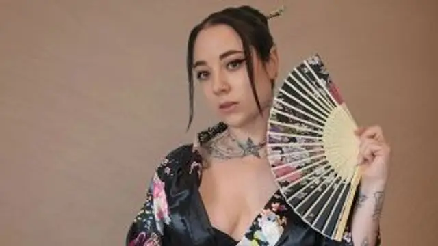 Geisha Verführung: Ich verpasse dir einen geilen sloppy BJ