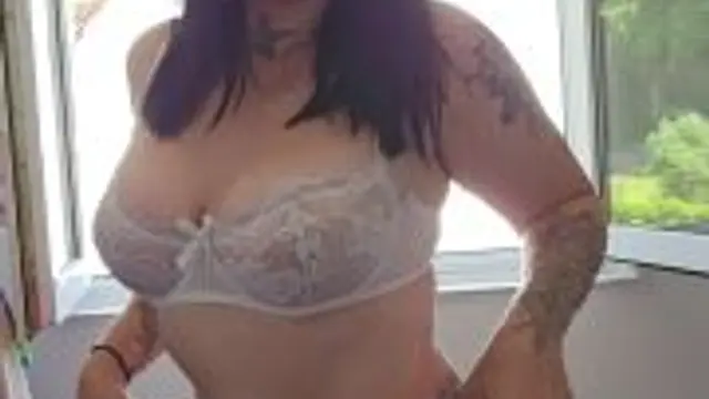 Mein Nachbar hört alles! - Ich mach’s mir direkt am Fenster