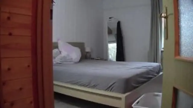 My neigbor ...the voyeur - English spoken