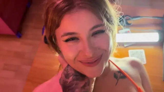 Hardcore Fick auf Schreibtisch.Gefällt dir dein Homeoffice?