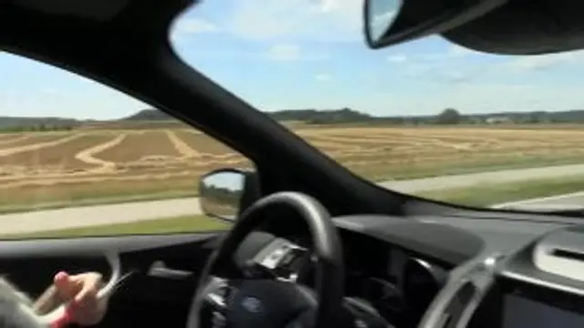 Beim Autofahren geil geworden!