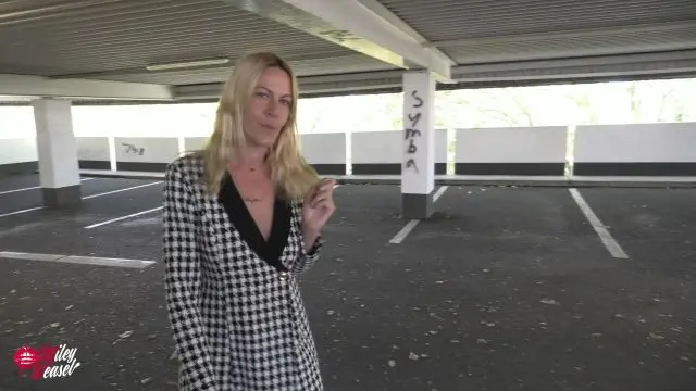 Mega Orgasmus beim Pinkeln