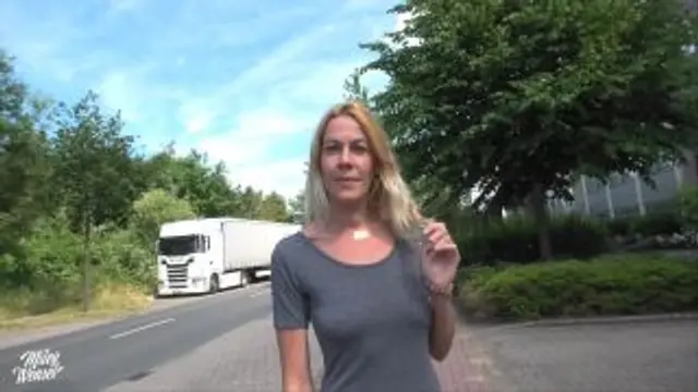 WTF!! War das nun zu öffentlich ? Egal...Hauptsache geil !!