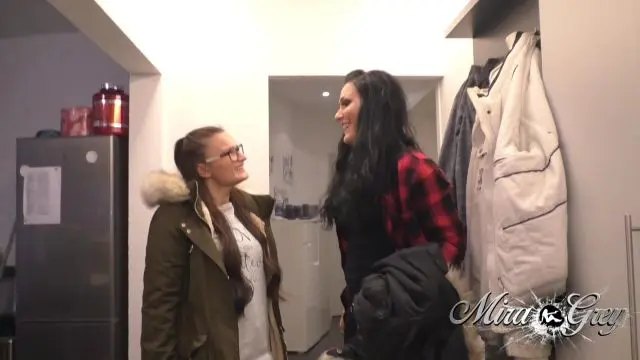 Strafe muss sein! Doggy Doppel Piss