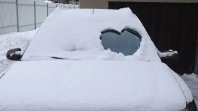 Ich möchte mit dir richtig frech und versaut sein. Nackte Titten Schnee