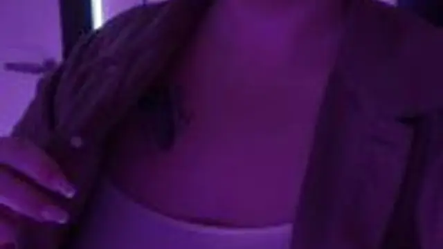 Heißer Strip im Solarium 🥵