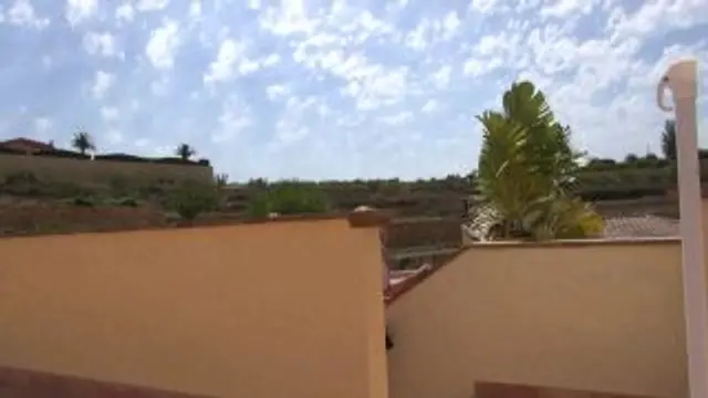 Outdoor - Lesbenfick mit StrapOn