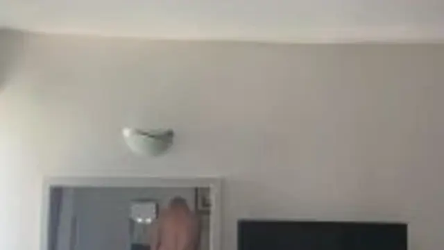 Er filmt mich heimlich während er mich fickt