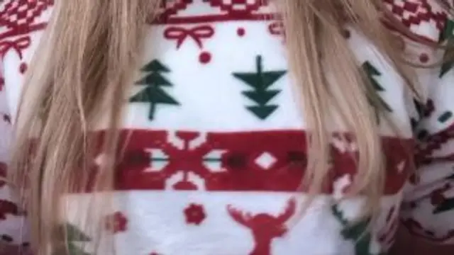 Nippelklammern und Fingern in Großaufnahme 😋😋