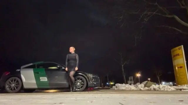 ABGEPISST NACH USERDREH nachts auf dem Parkplatz HILFE