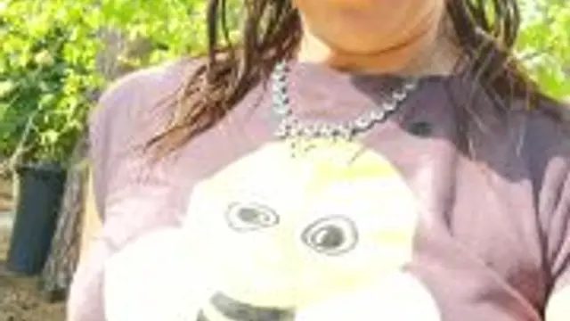 Vicky, deine Biene im Wald