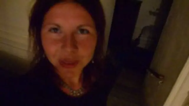 Vicky geil im Schloss