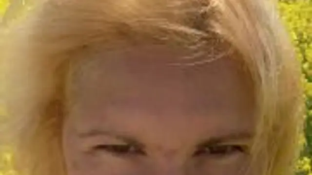 Vickys Pause im Rapsfeld