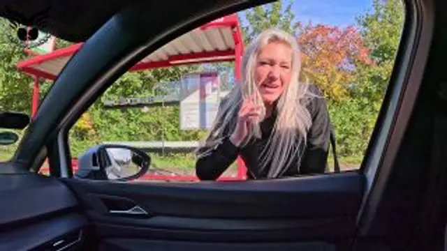 Susi fährt per Anhalter 👍🏼