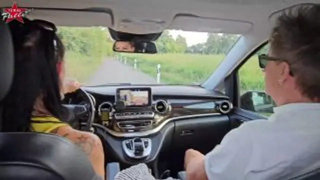 Spritztour ins Grüne. Von Passanten erwischt worden