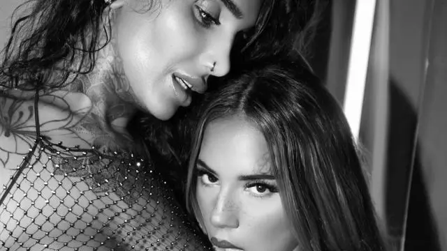 HungrigeNotgeile LatinaSchlampen wieder vereint mit  RiaRosa