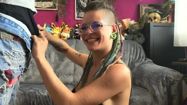 OMG! Wenn das meine Familie erfährt! Mein 1. BLOWJOB