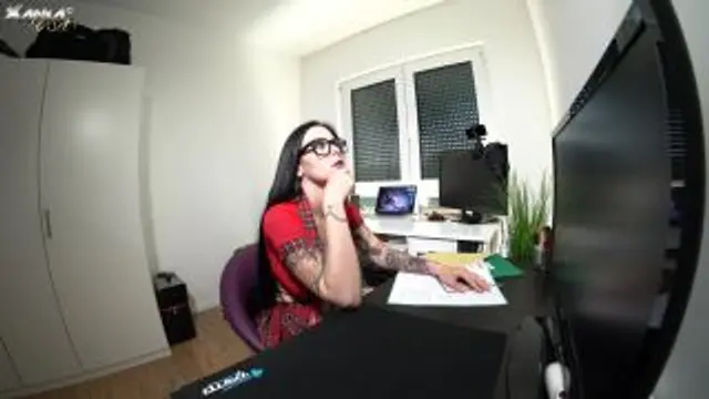 MEGA FACIAL! Sexy Uni Studentin AO gefickt!