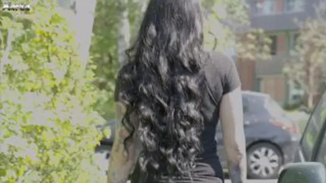 Skandal in der Universität! Naives Dummchen wird total benut